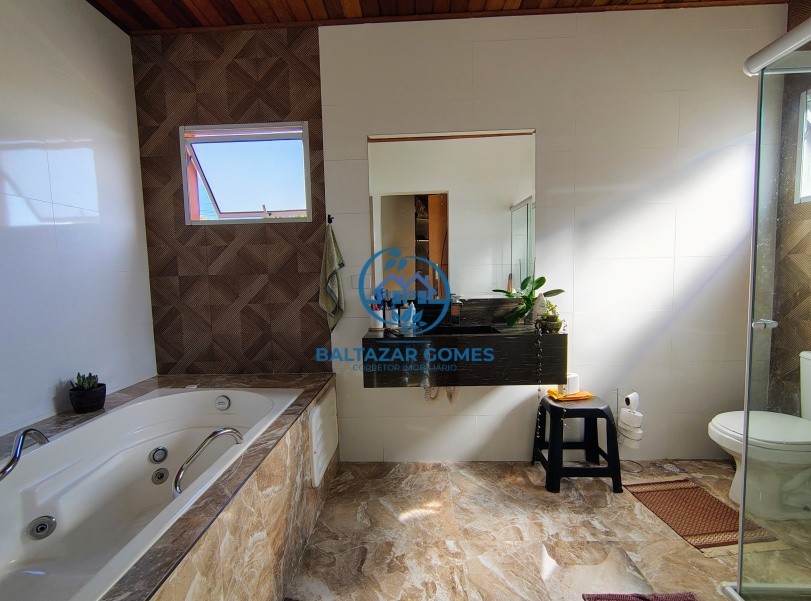 Chácara à venda com 7 quartos, 5000m² - Foto 13