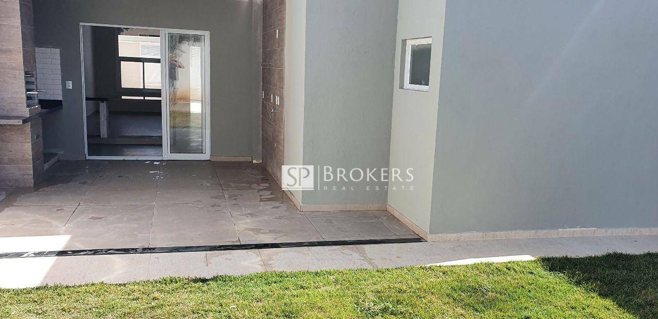 Casa à venda com 3 quartos, 135m² - Foto 2