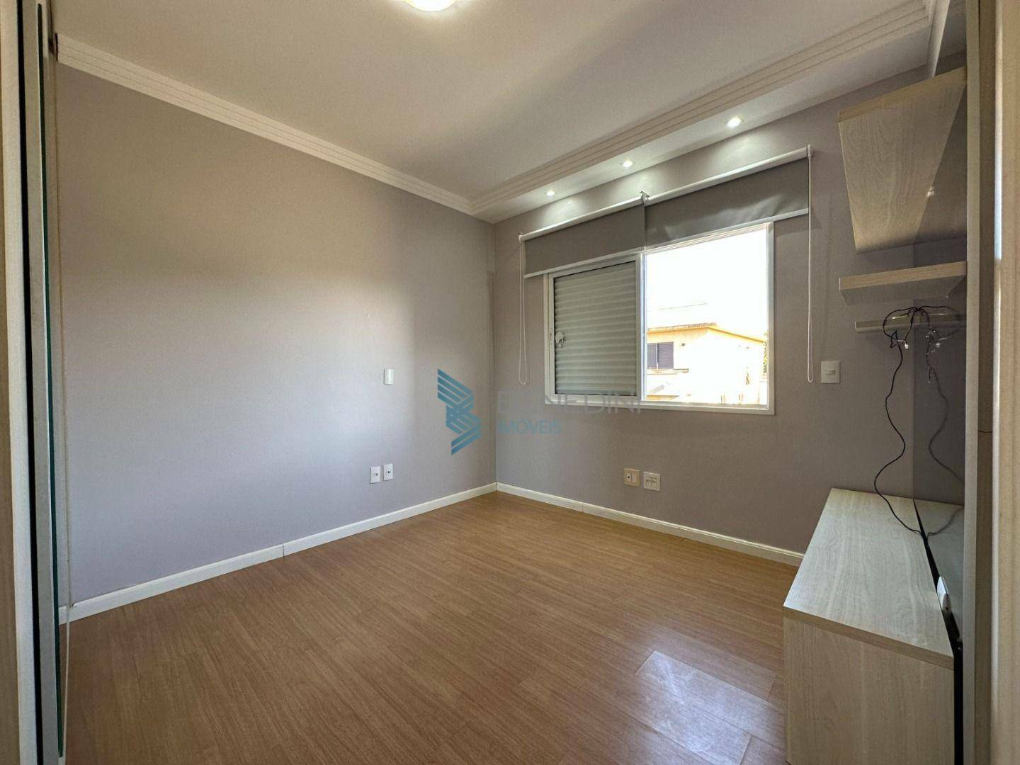 Sobrado à venda com 3 quartos, 245m² - Foto 11