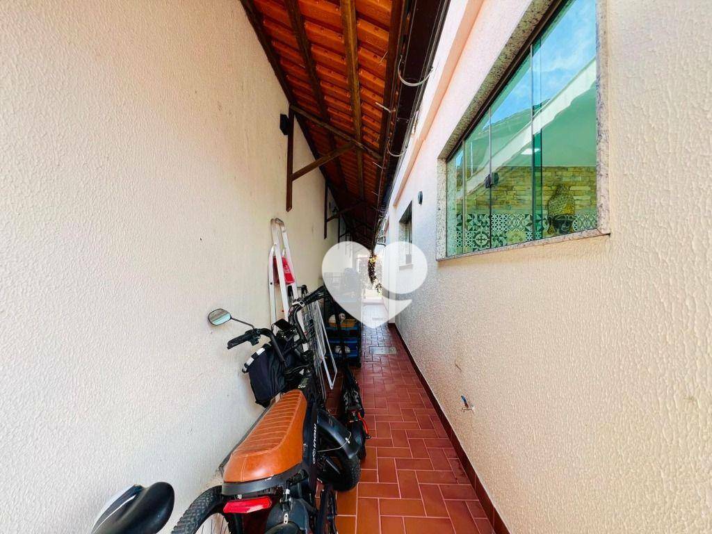 Casa à venda com 3 quartos, 400m² - Foto 20