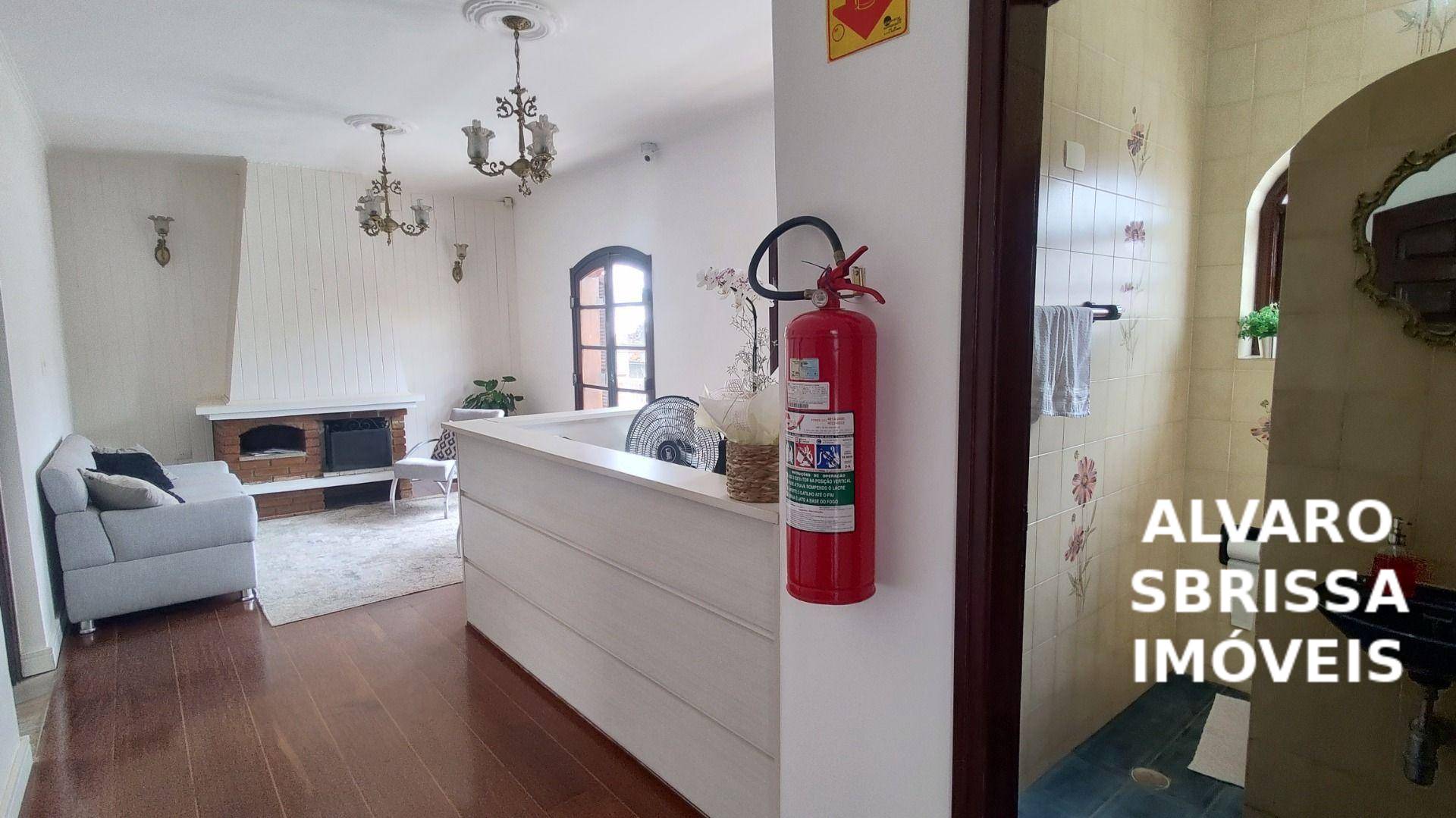 Casa, 4 quartos, 241 m² - Foto 4