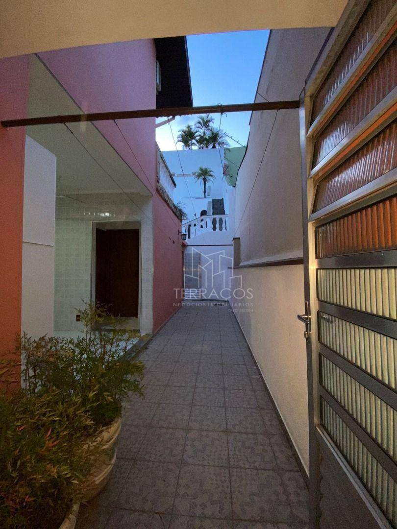 Casa à venda e aluguel com 4 quartos, 362m² - Foto 26