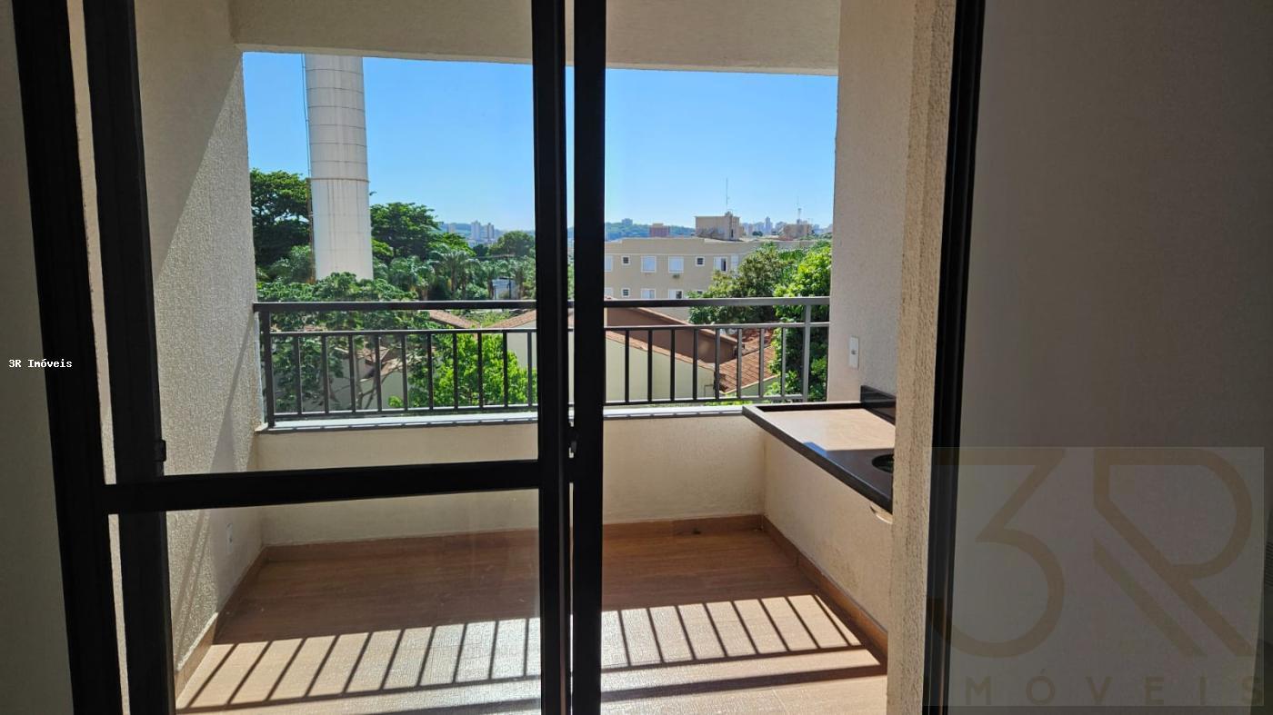 Apartamento à venda com 3 quartos, 66m² - Foto 1