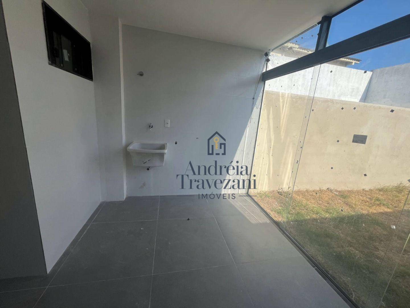 Casa à venda com 2 quartos, 80m² - Foto 5