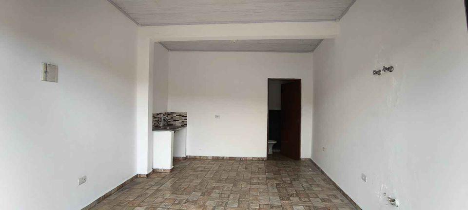 Casa à venda com 2 quartos, 150m² - Foto 18