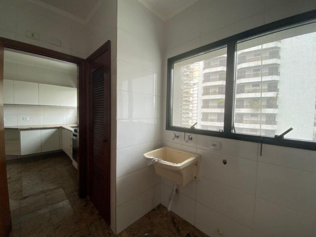 Apartamento à venda com 3 quartos, 157m² - Foto 20