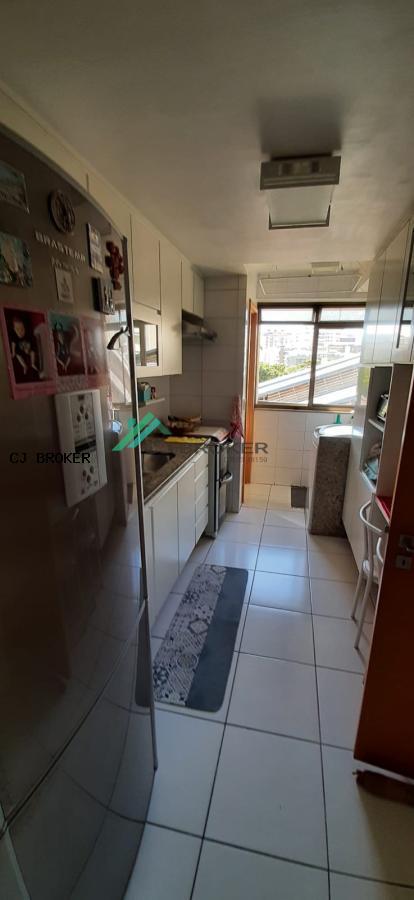 Apartamento à venda com 3 quartos, 98m² - Foto 4