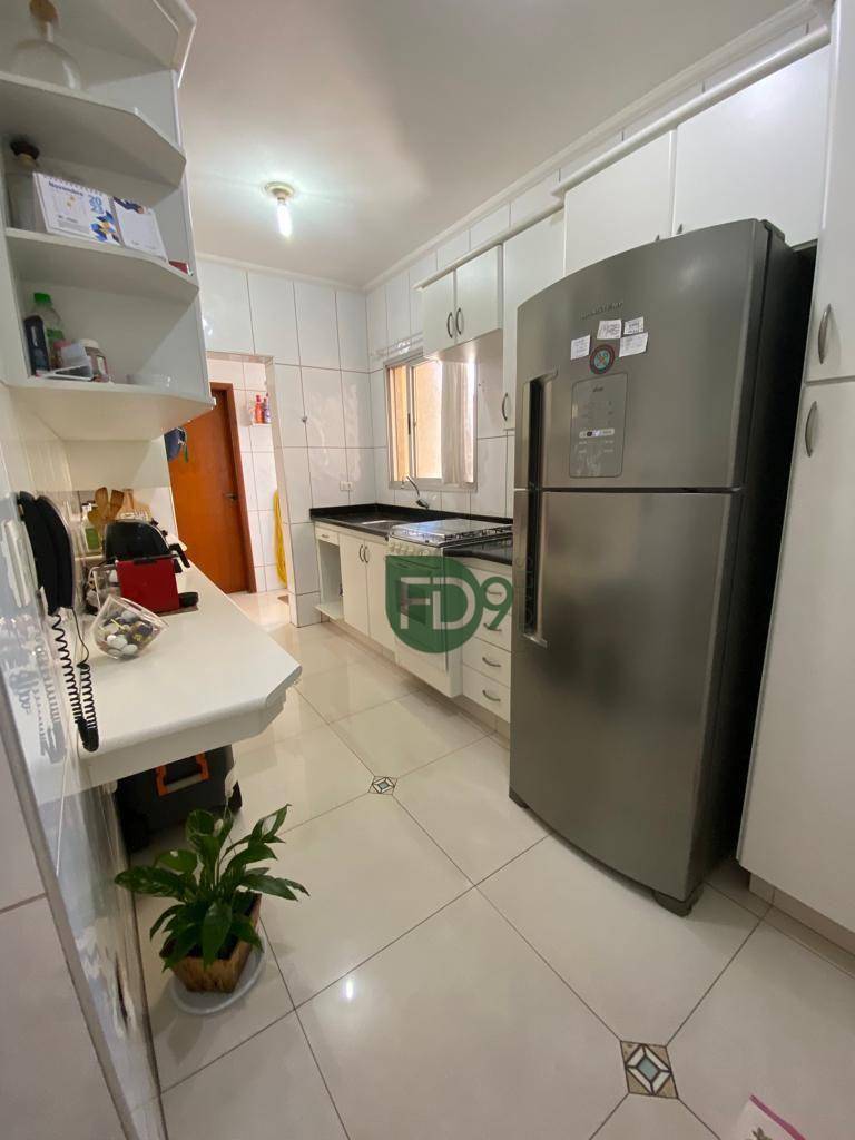 Apartamento à venda com 2 quartos, 69m² - Foto 13