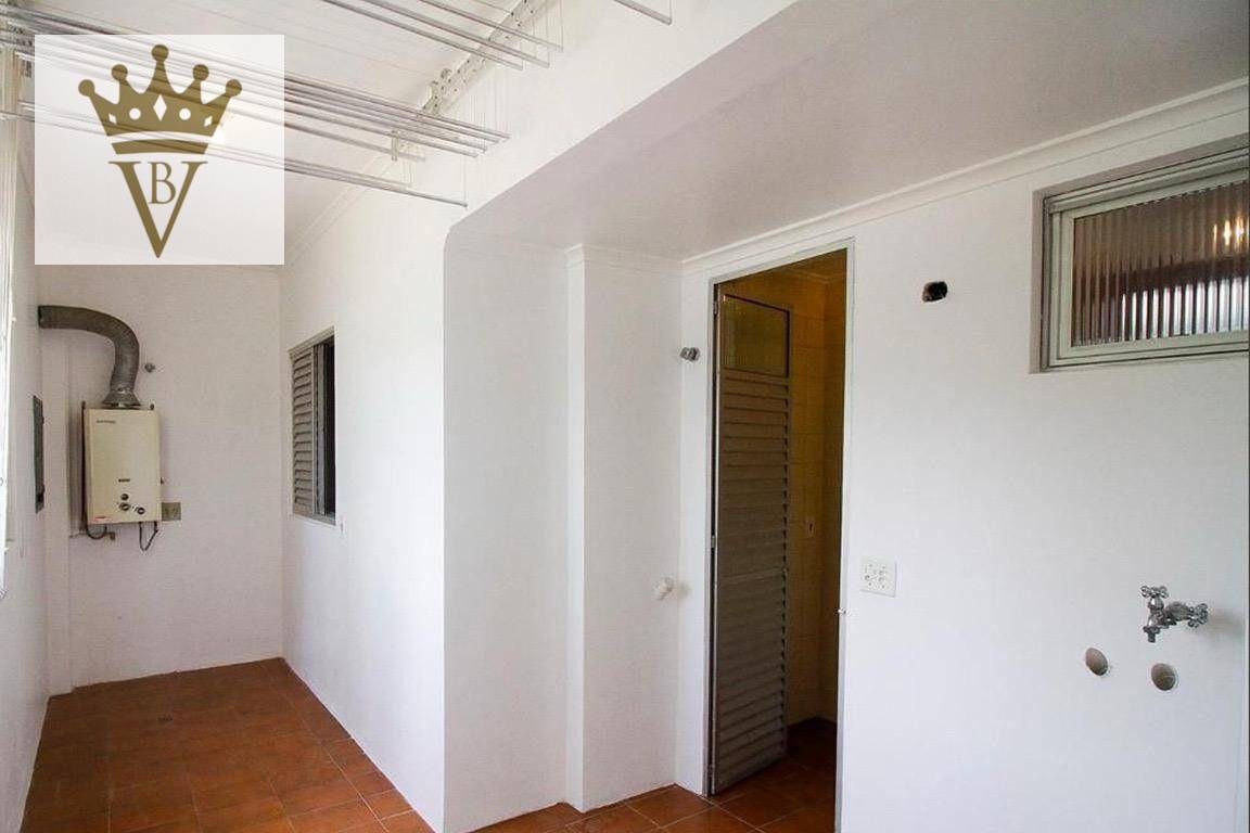 Apartamento à venda com 3 quartos, 176m² - Foto 17