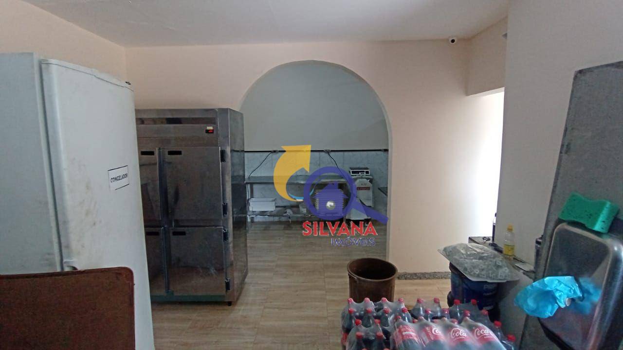 Casa à venda com 2 quartos, 210m² - Foto 17