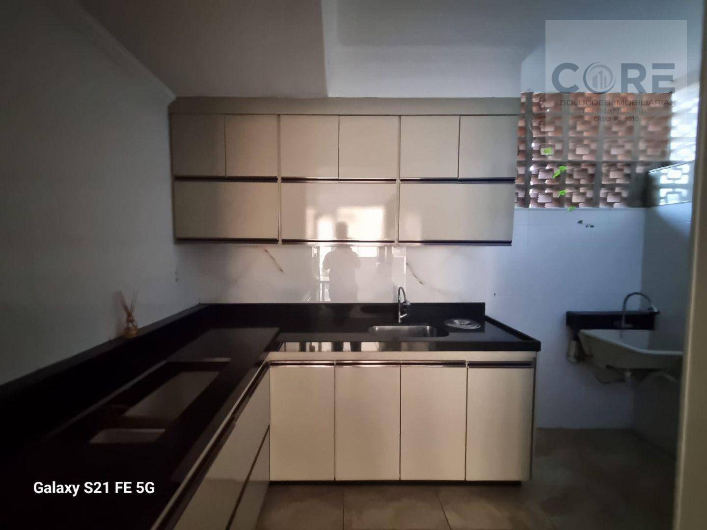 Casa à venda com 2 quartos, 64m² - Foto 5