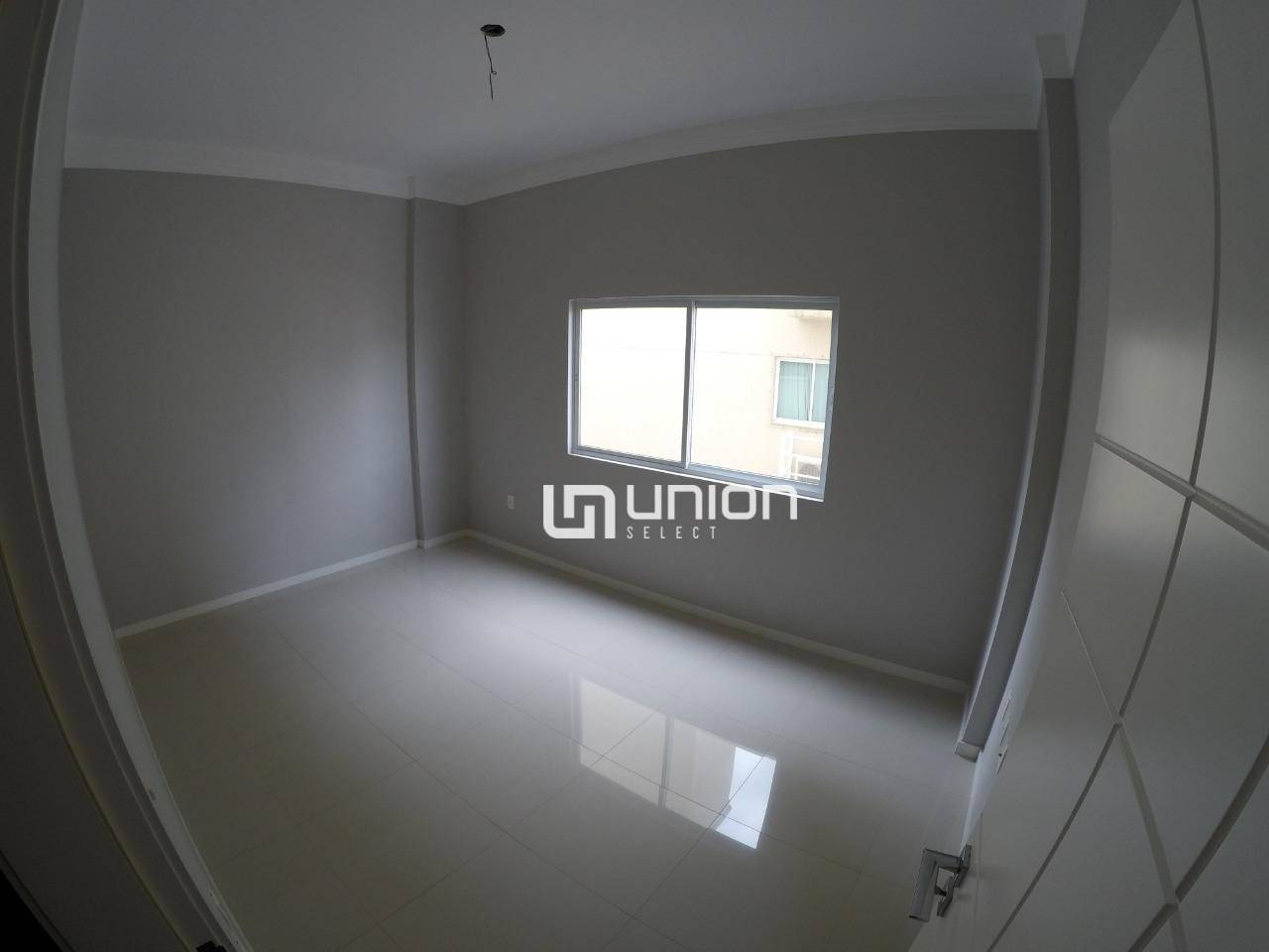 Apartamento à venda com 4 quartos, 222m² - Foto 11