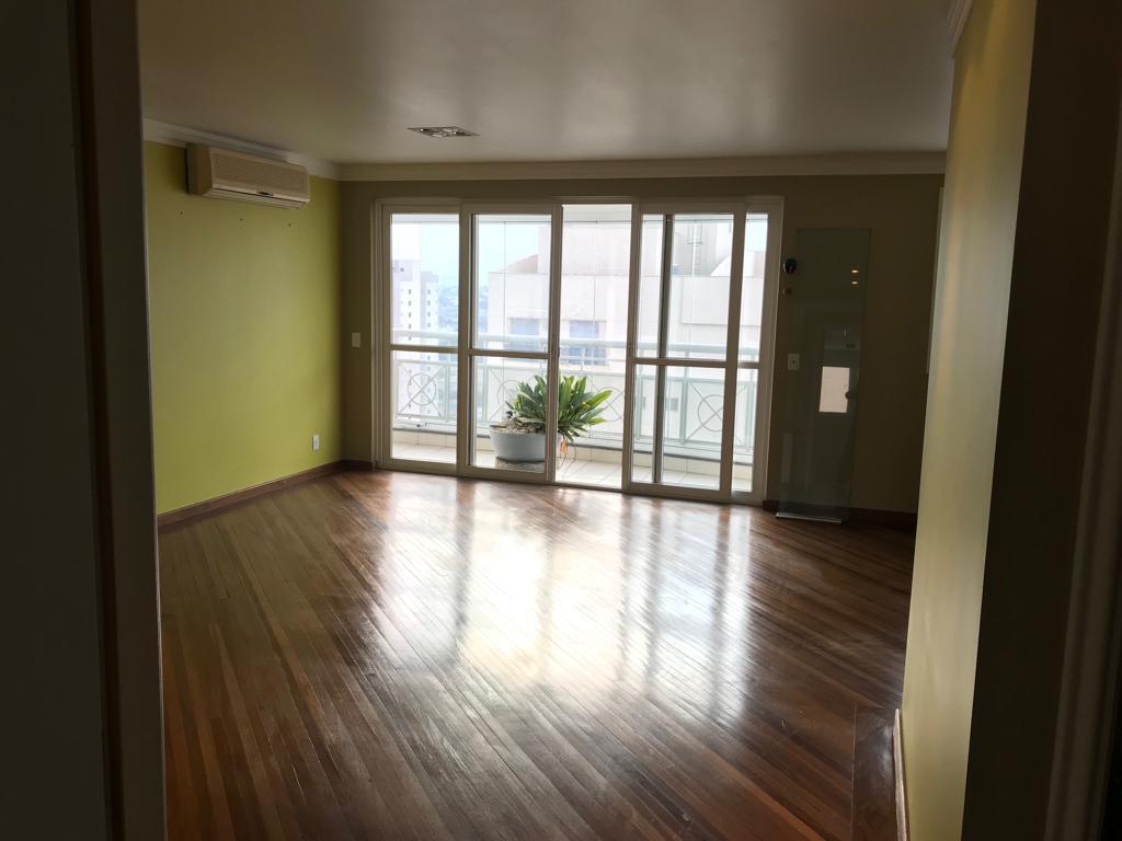 Apartamento à venda com 3 quartos, 125m² - Foto 3