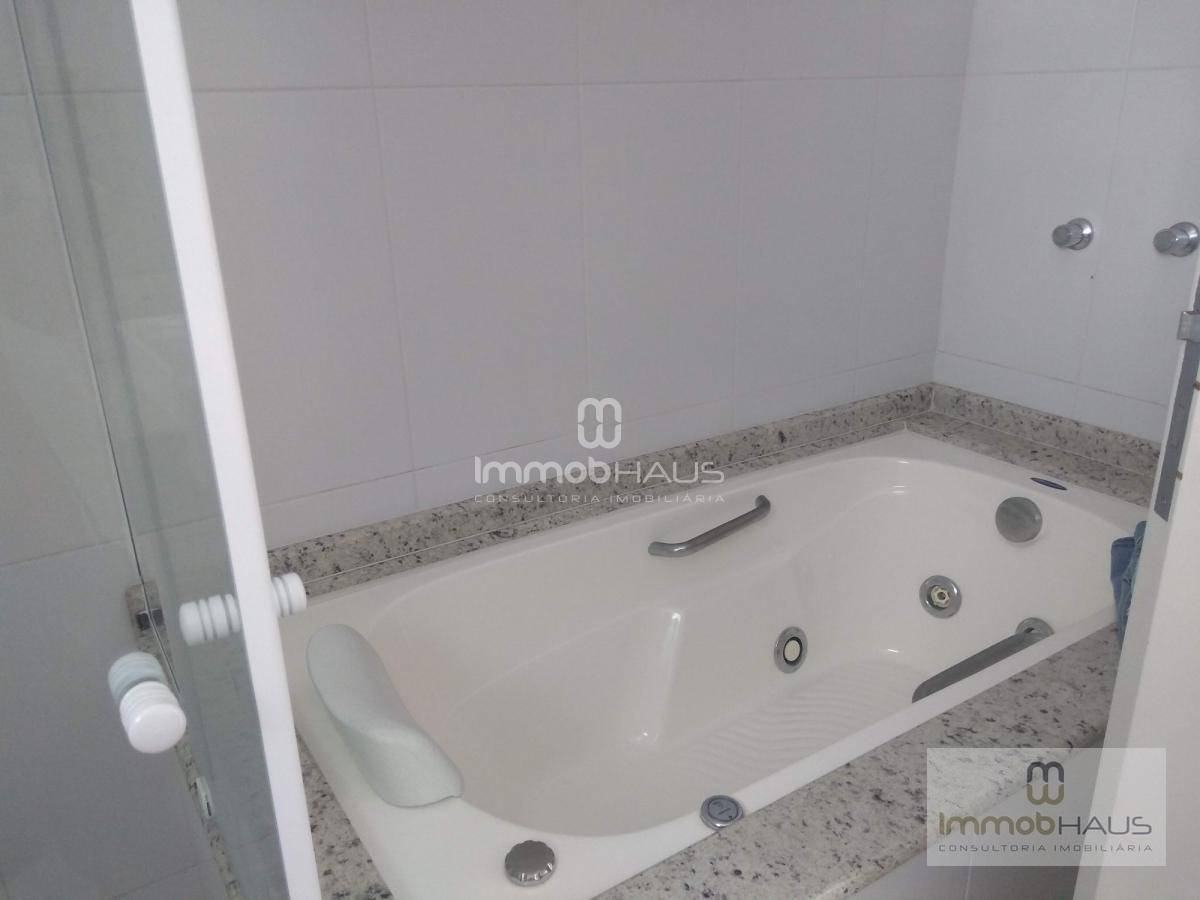 Apartamento à venda com 3 quartos, 186m² - Foto 28