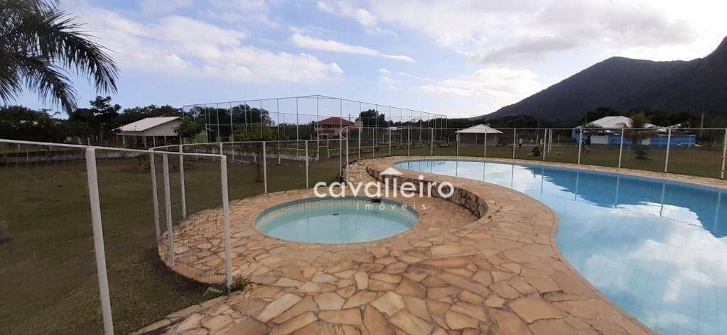 Casa à venda com 3 quartos, 200m² - Foto 32