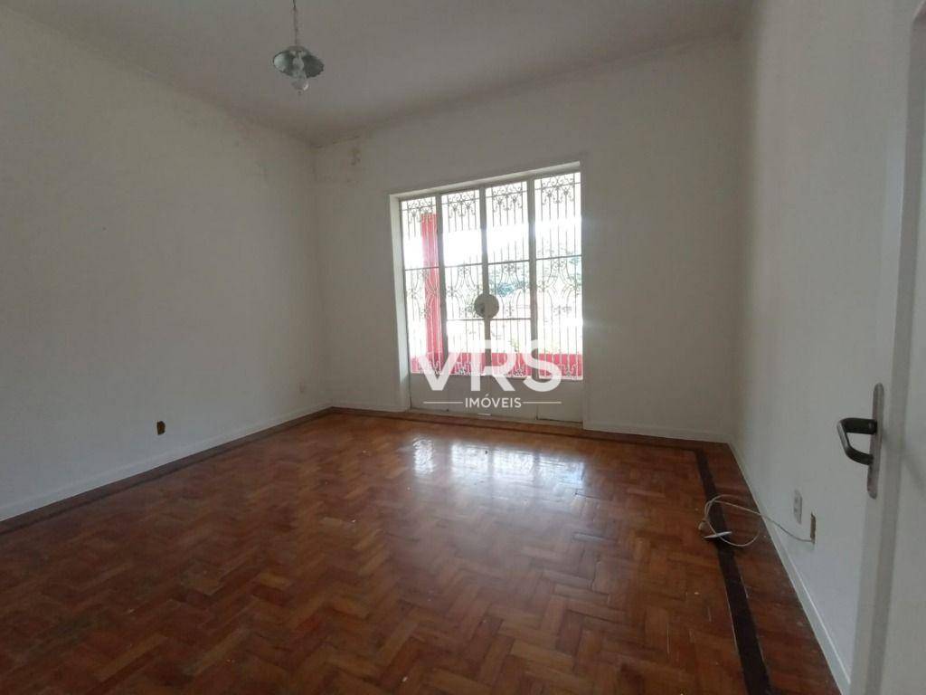 Casa à venda com 10 quartos, 462m² - Foto 18