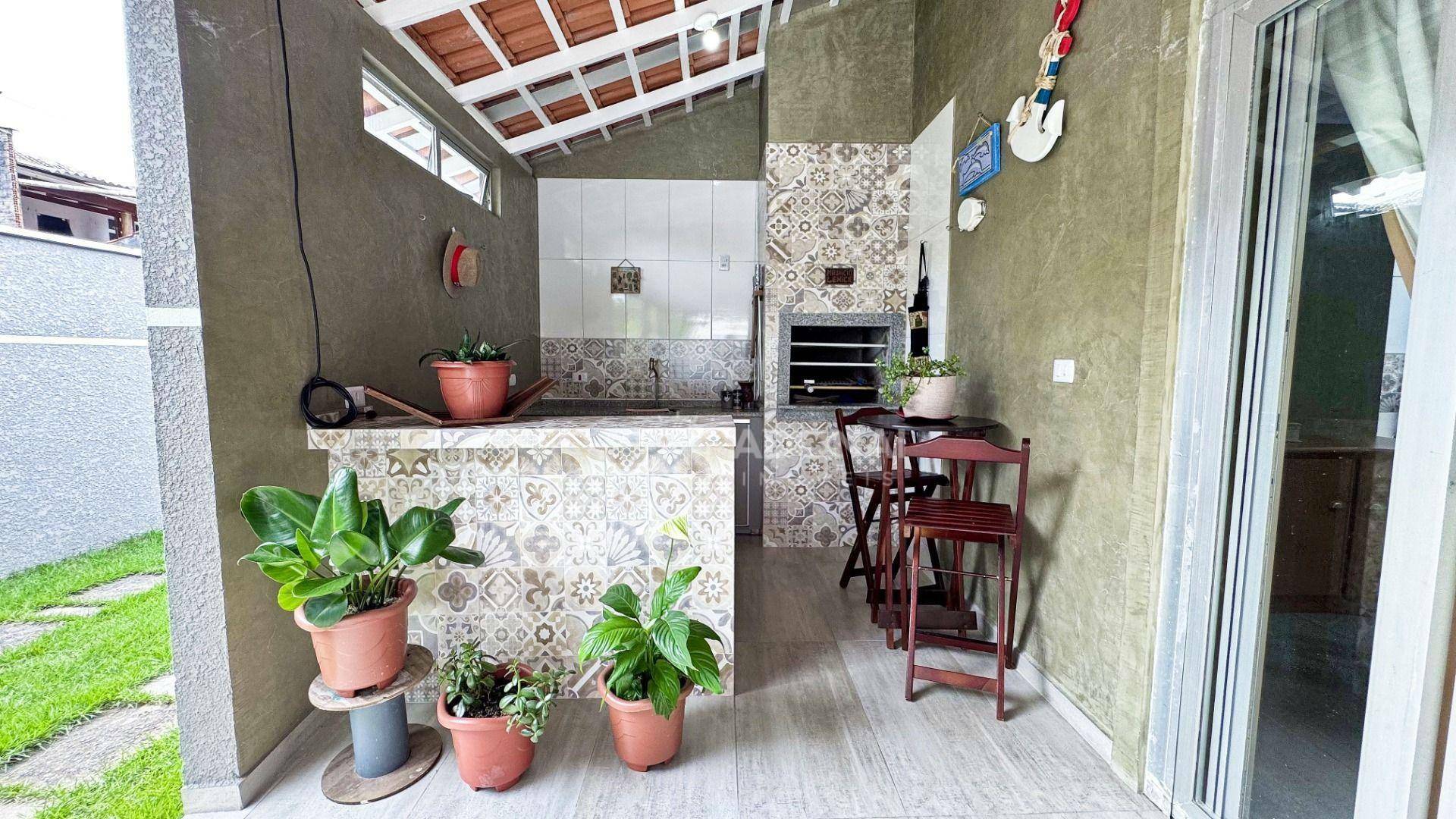 Casa à venda com 4 quartos, 140m² - Foto 5