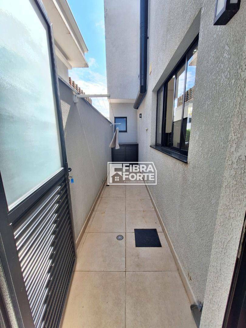 Casa de Condomínio à venda com 3 quartos, 250m² - Foto 64