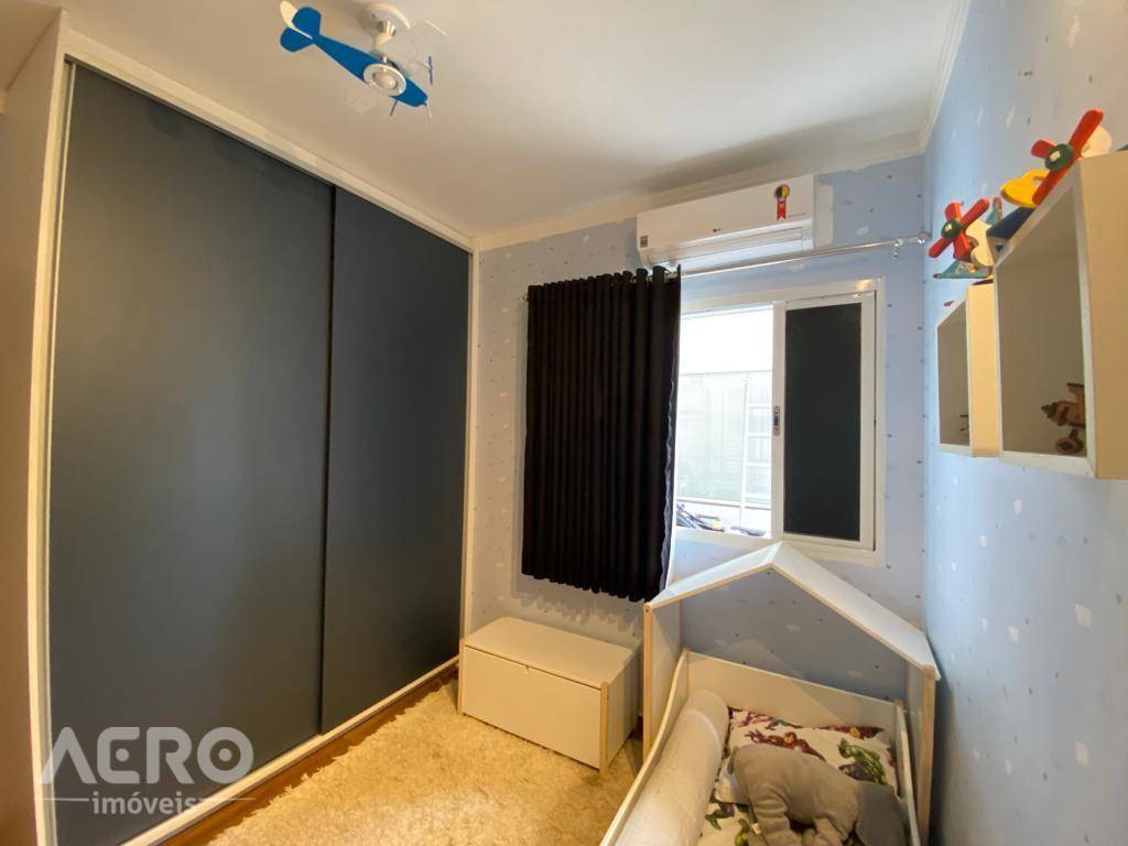 Casa à venda com 3 quartos, 258m² - Foto 5