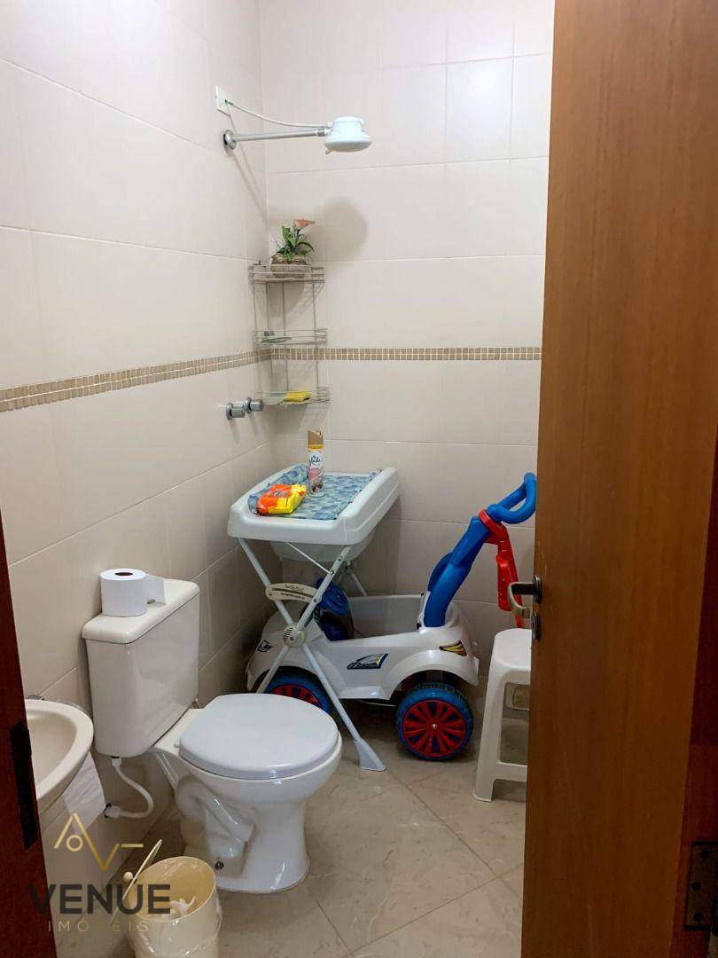 Sobrado à venda com 4 quartos, 311m² - Foto 13