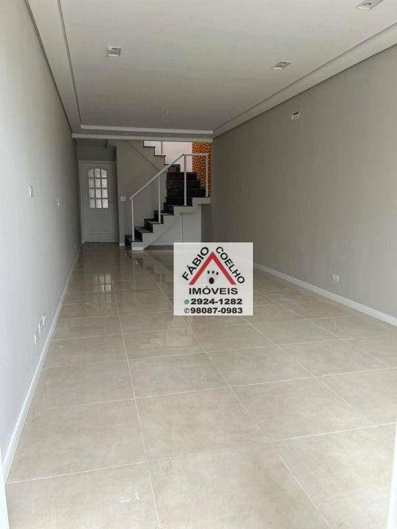 Sobrado à venda com 3 quartos, 108m² - Foto 1