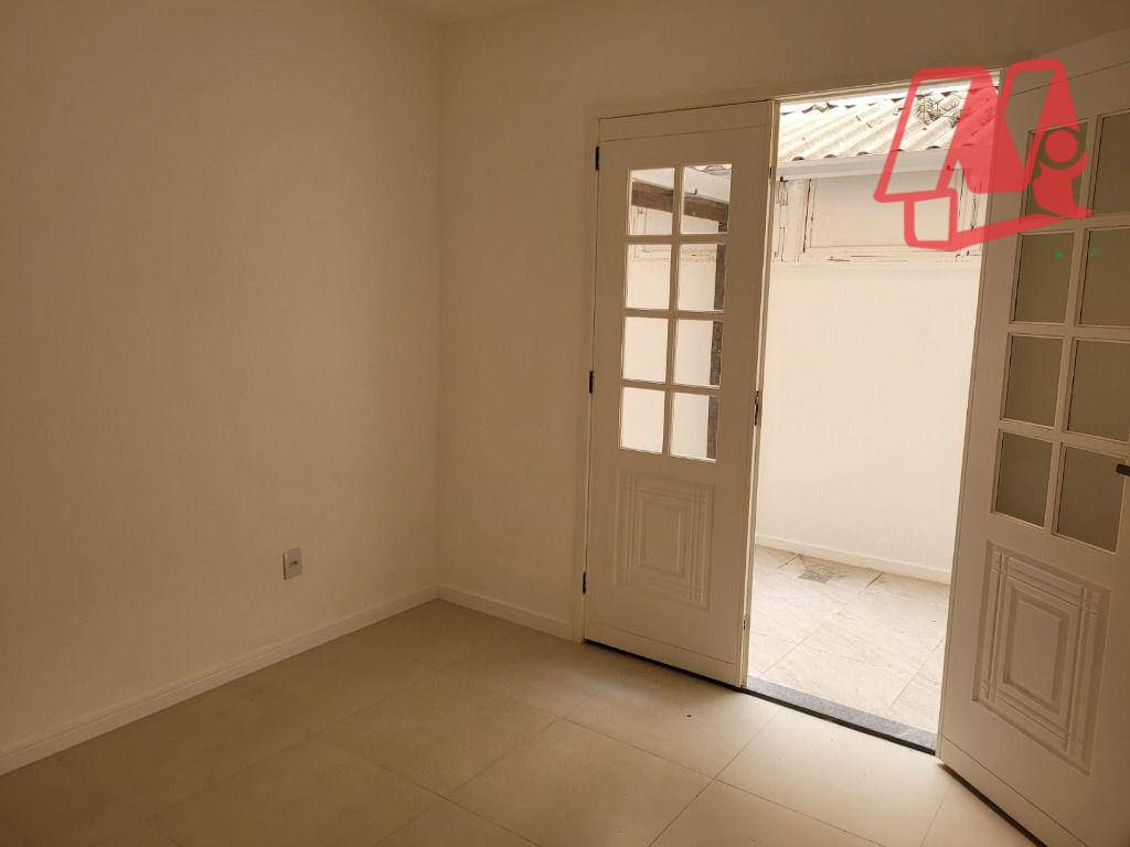 Apartamento à venda com 1 quarto, 34m² - Foto 1