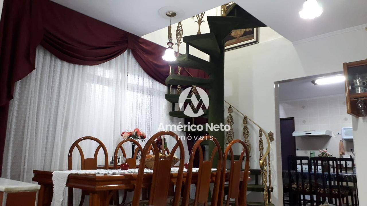 Sobrado à venda com 3 quartos, 350m² - Foto 9