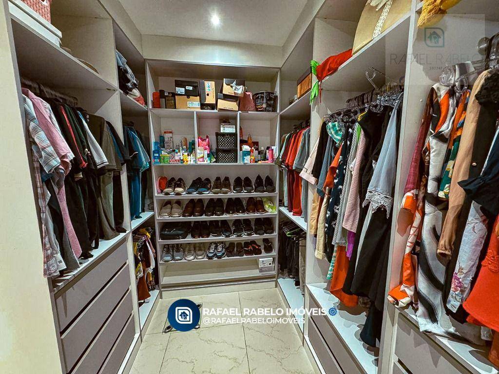 Casa de Condomínio à venda com 4 quartos, 226m² - Foto 17