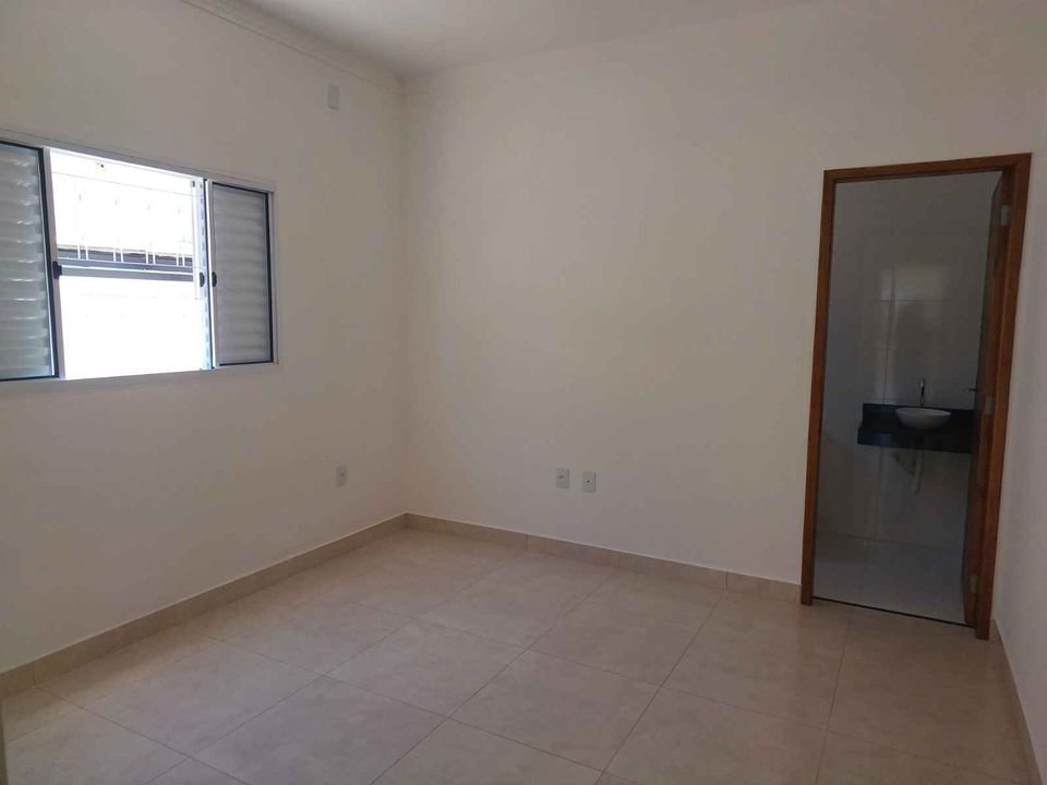 Casa à venda com 2 quartos, 150m² - Foto 4