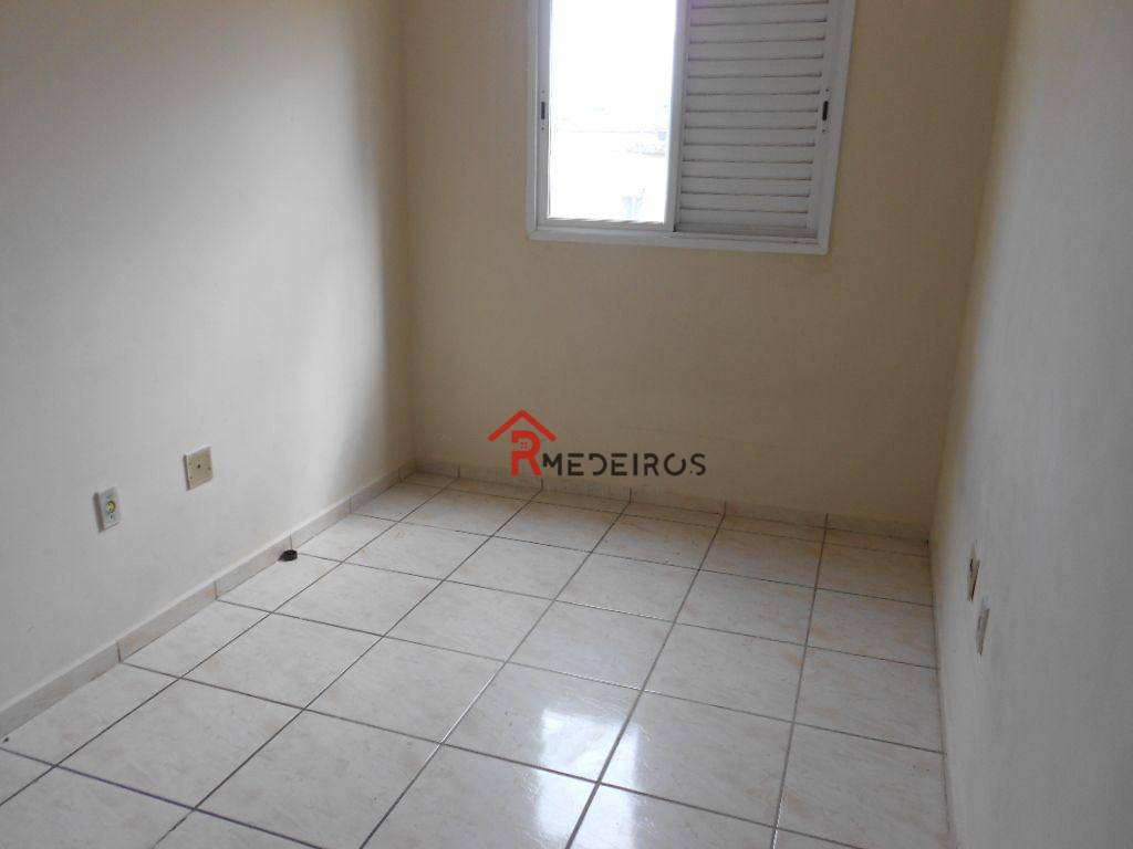 Apartamento à venda com 2 quartos, 42m² - Foto 17