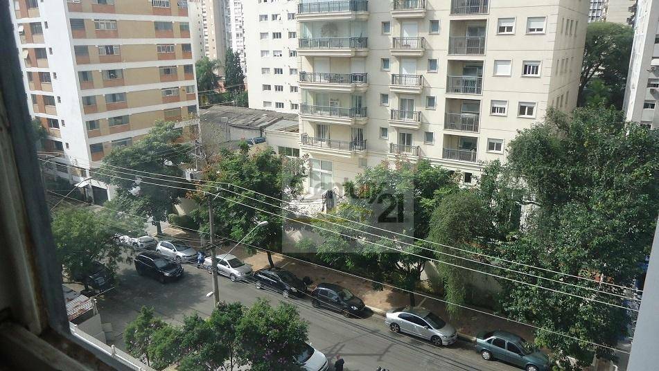 Apartamento à venda com 3 quartos, 240m² - Foto 11