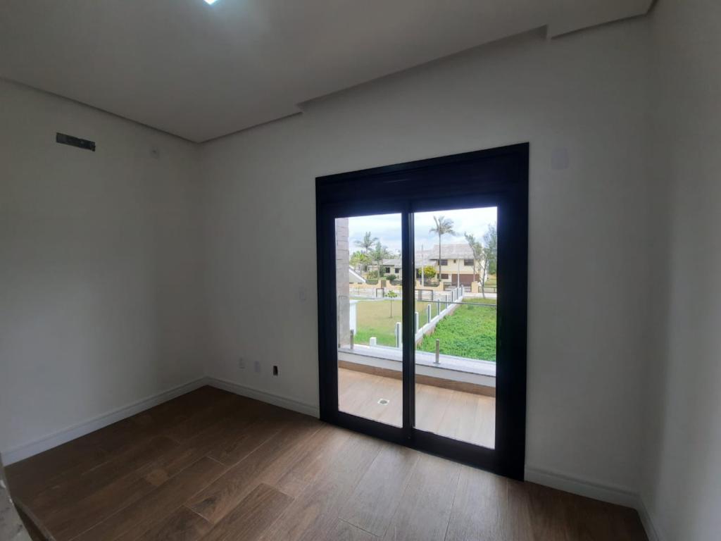 Casa à venda com 4 quartos, 252m² - Foto 26