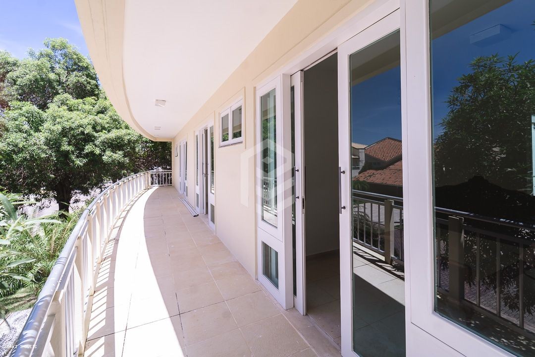 Casa de Condomínio à venda com 5 quartos, 380m² - Foto 18