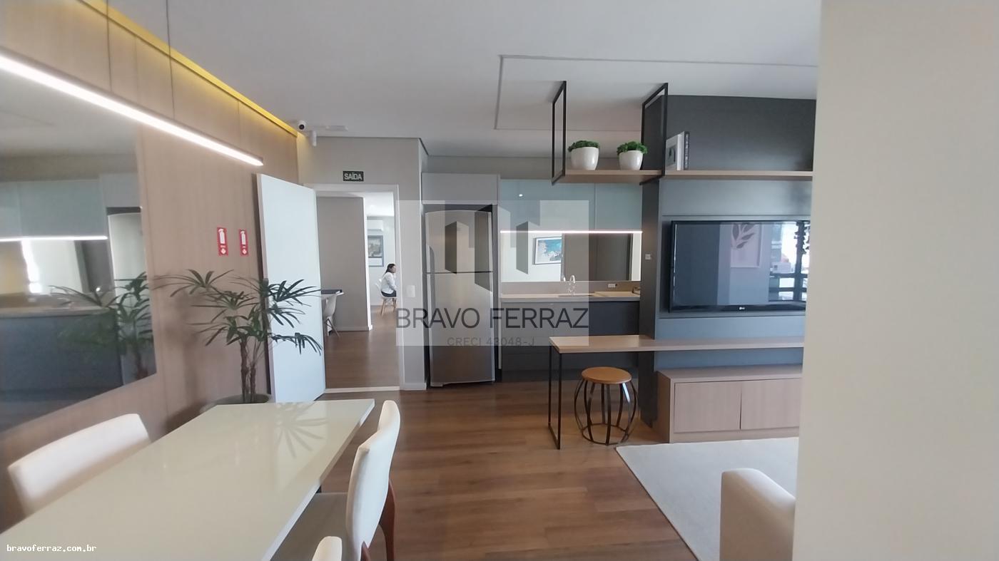 Apartamento à venda com 2 quartos, 62m² - Foto 3