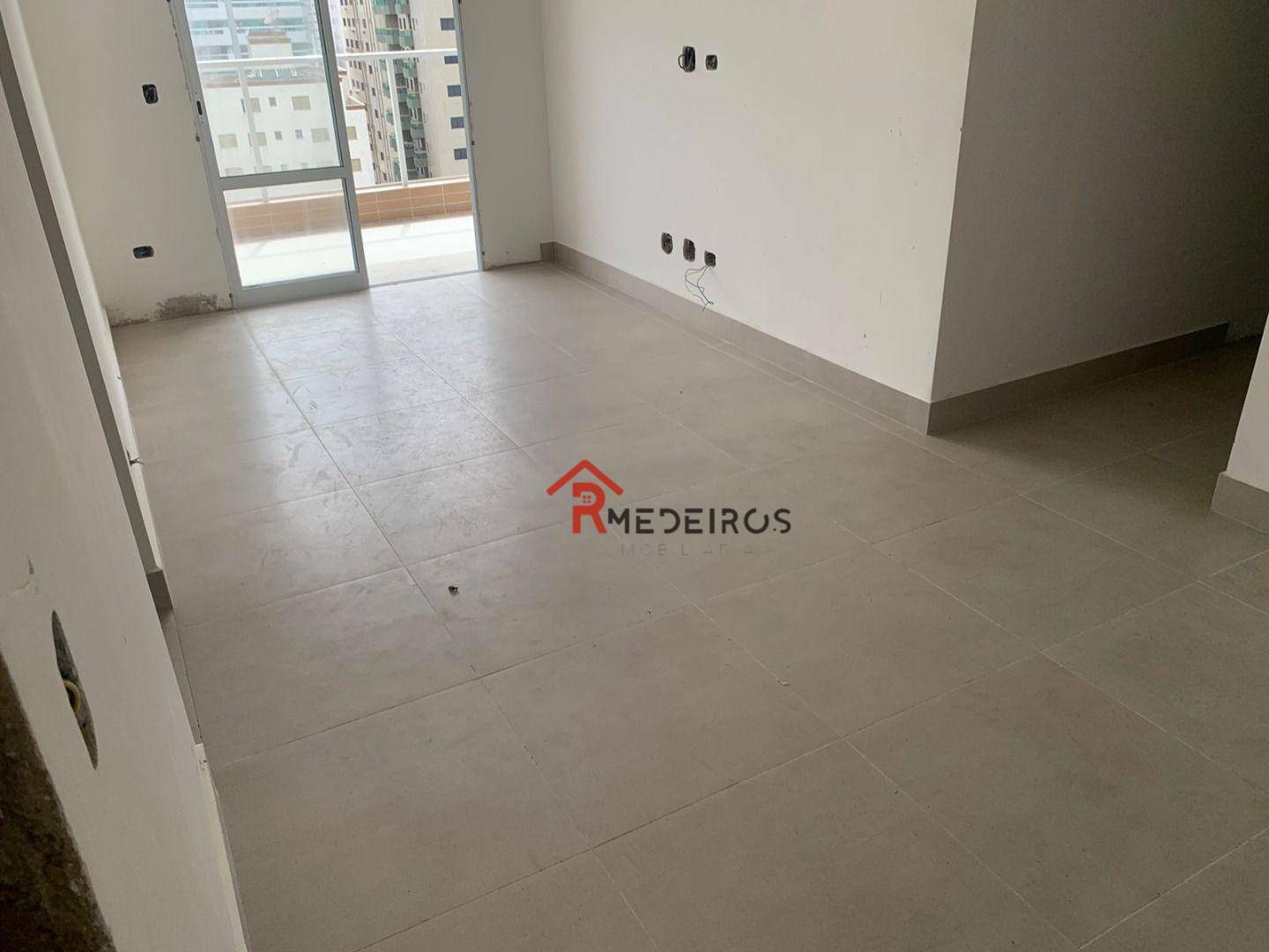 Apartamento à venda com 3 quartos, 143m² - Foto 4