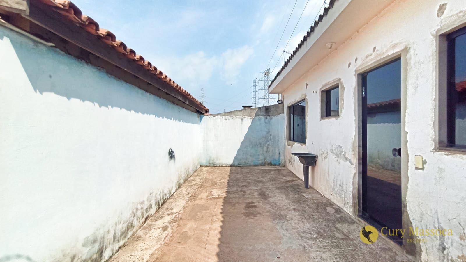 Casa à venda com 5 quartos, 204m² - Foto 23