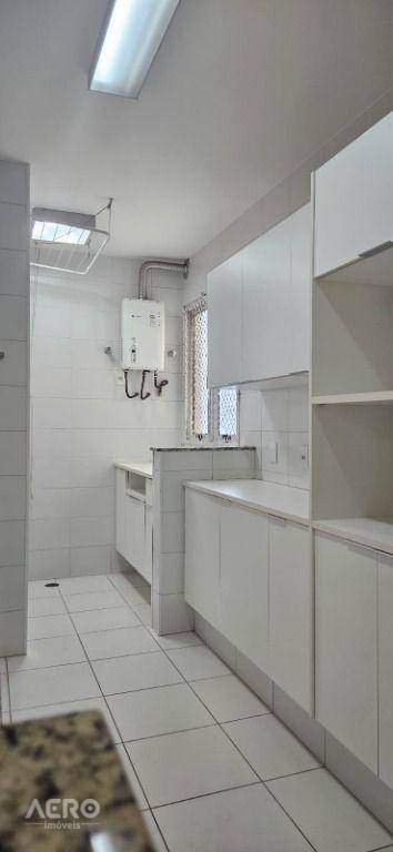 Apartamento à venda e aluguel com 3 quartos, 131m² - Foto 3