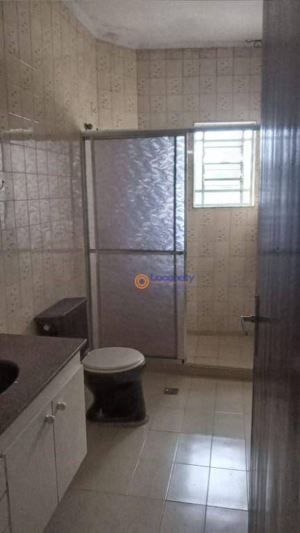 Apartamento para alugar com 2 quartos, 135m² - Foto 9