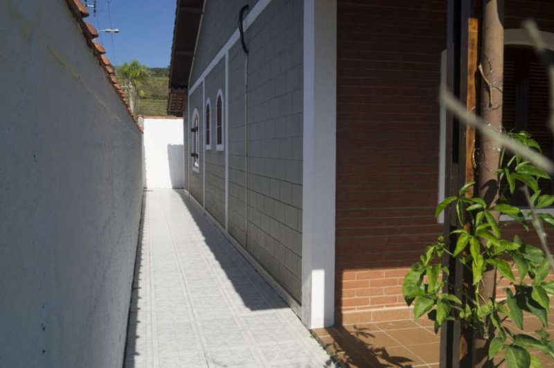 Casa à venda com 2 quartos, 104m² - Foto 8