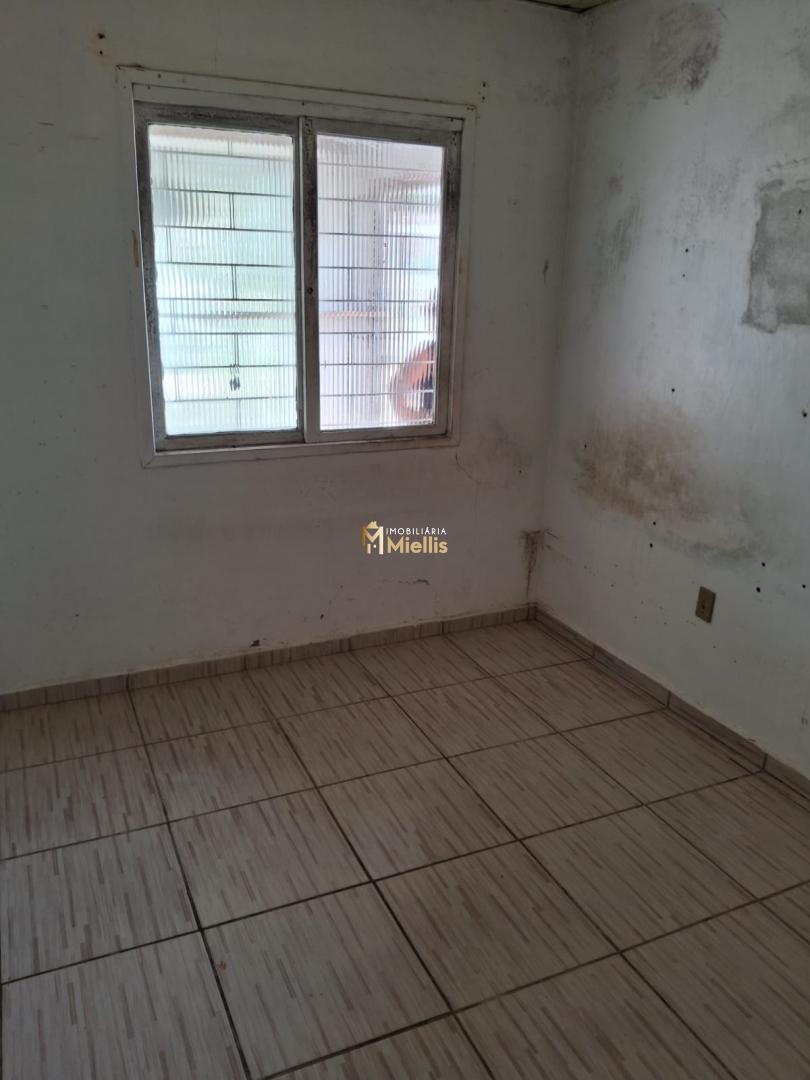 Casa à venda com 2 quartos, 59m² - Foto 4