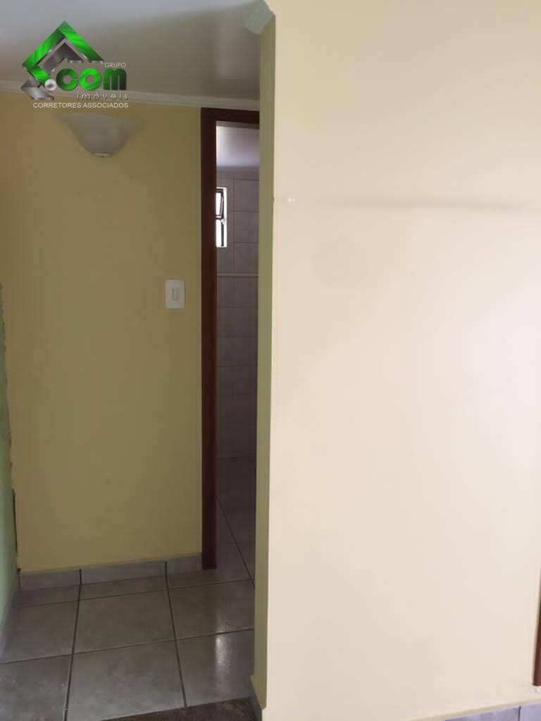 Casa à venda com 3 quartos, 210m² - Foto 5