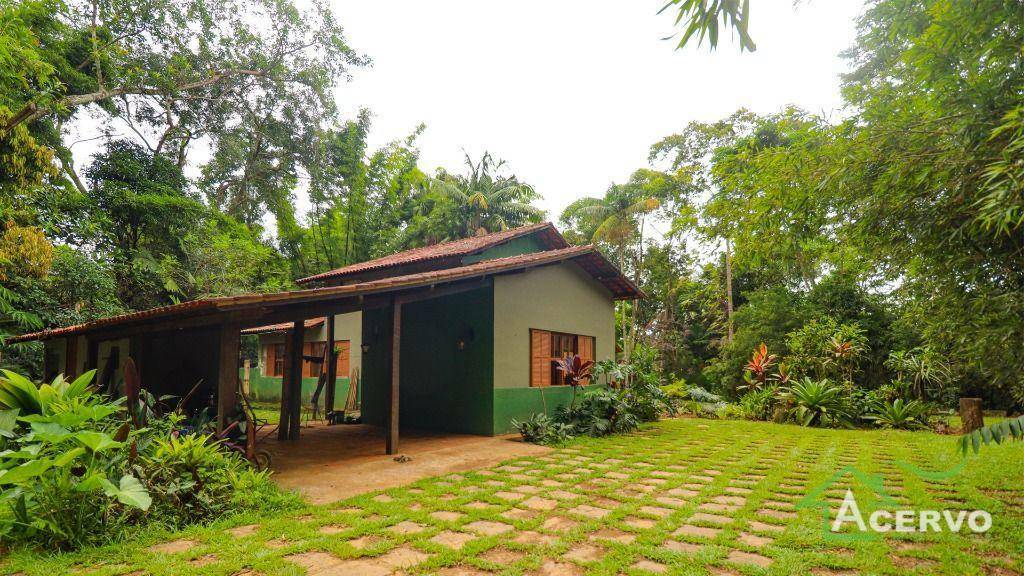 Chácara para alugar com 3 quartos, 204m² - Foto 1
