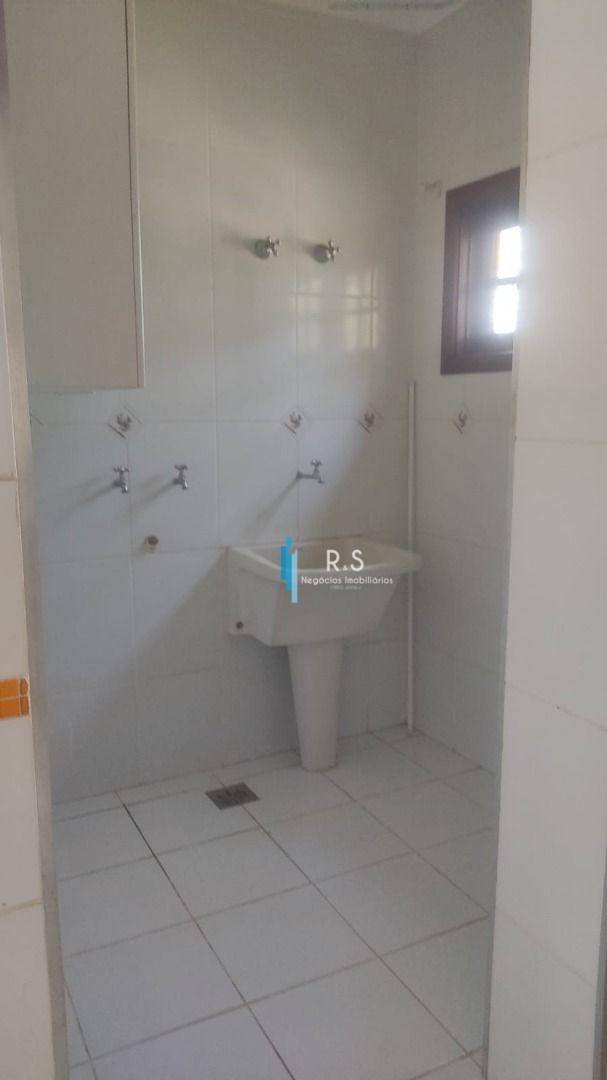 Casa de Condomínio à venda com 4 quartos, 274m² - Foto 18