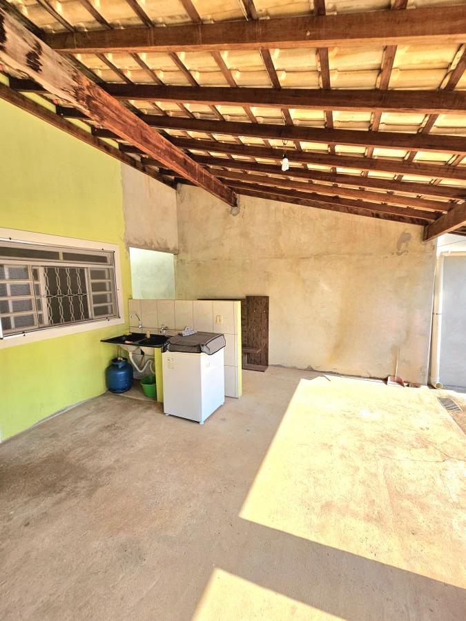 Casa à venda com 2 quartos, 250m² - Foto 7