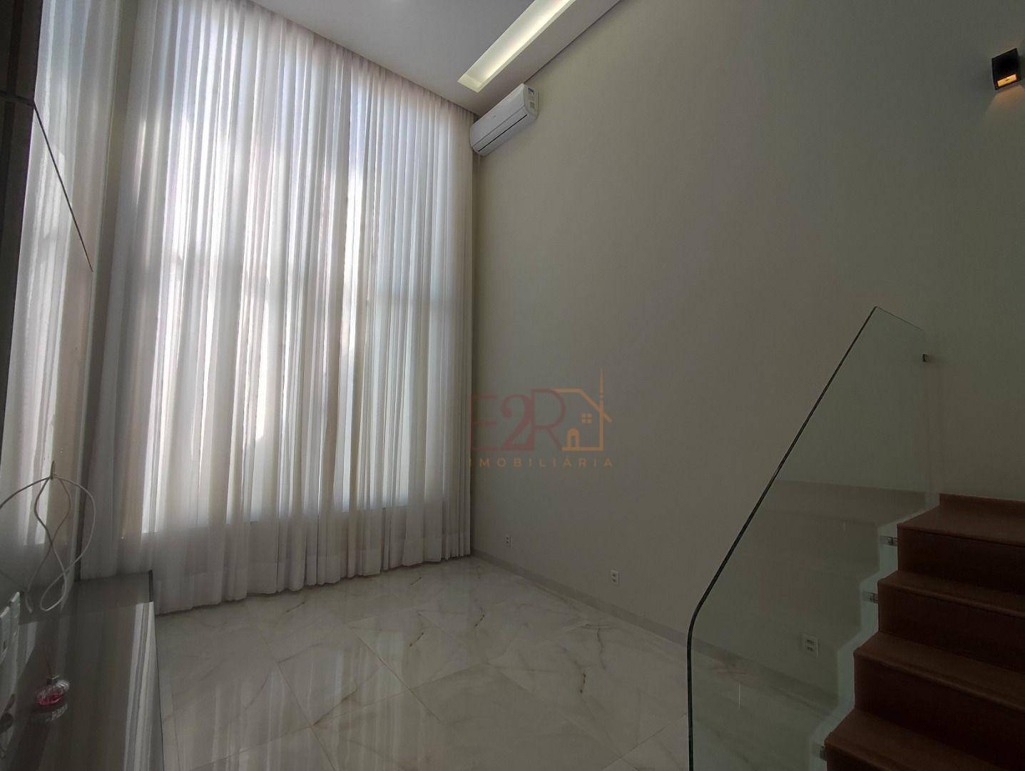 Sobrado à venda com 3 quartos, 253m² - Foto 4