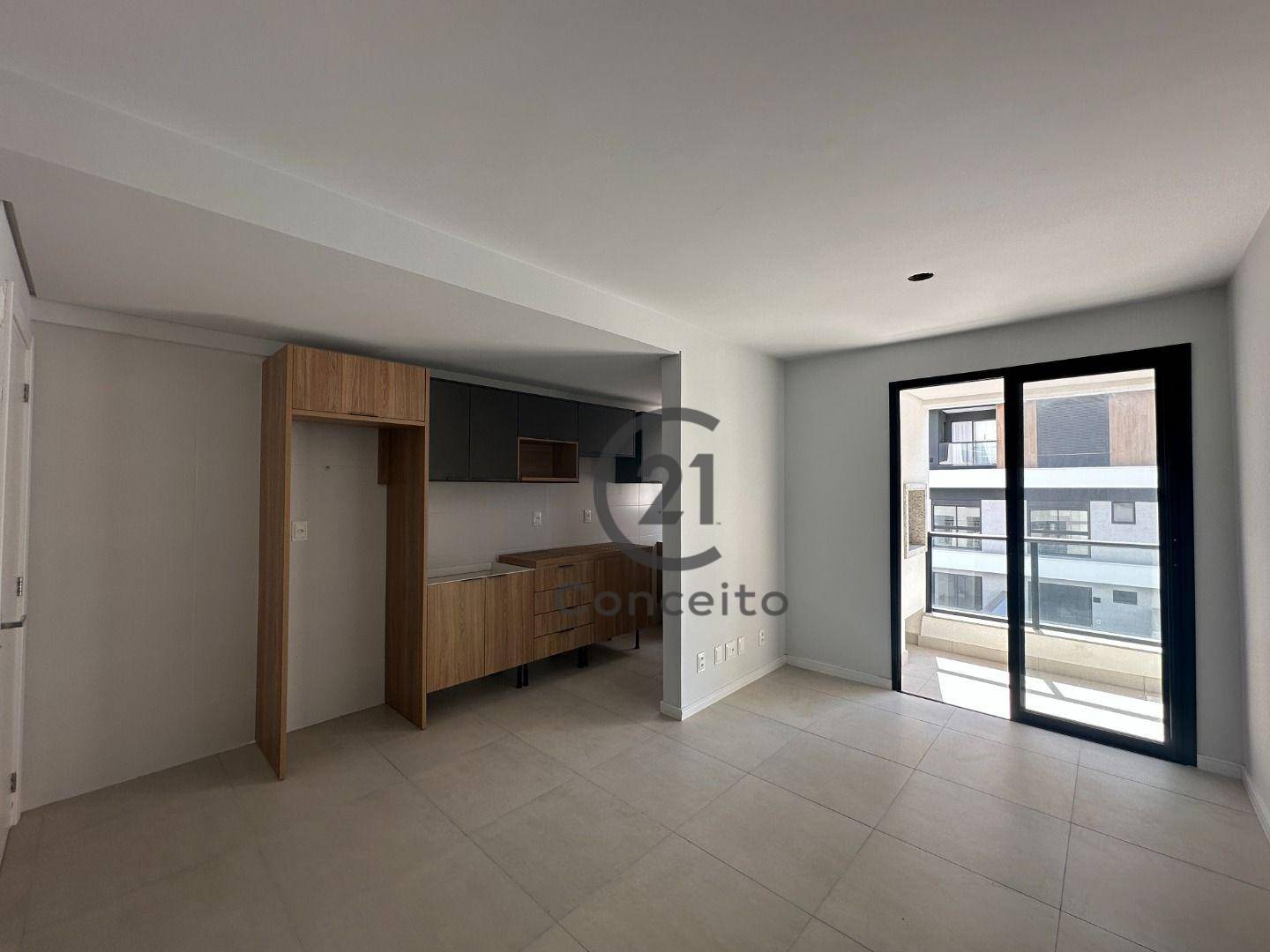 Apartamento à venda com 2 quartos, 63m² - Foto 3