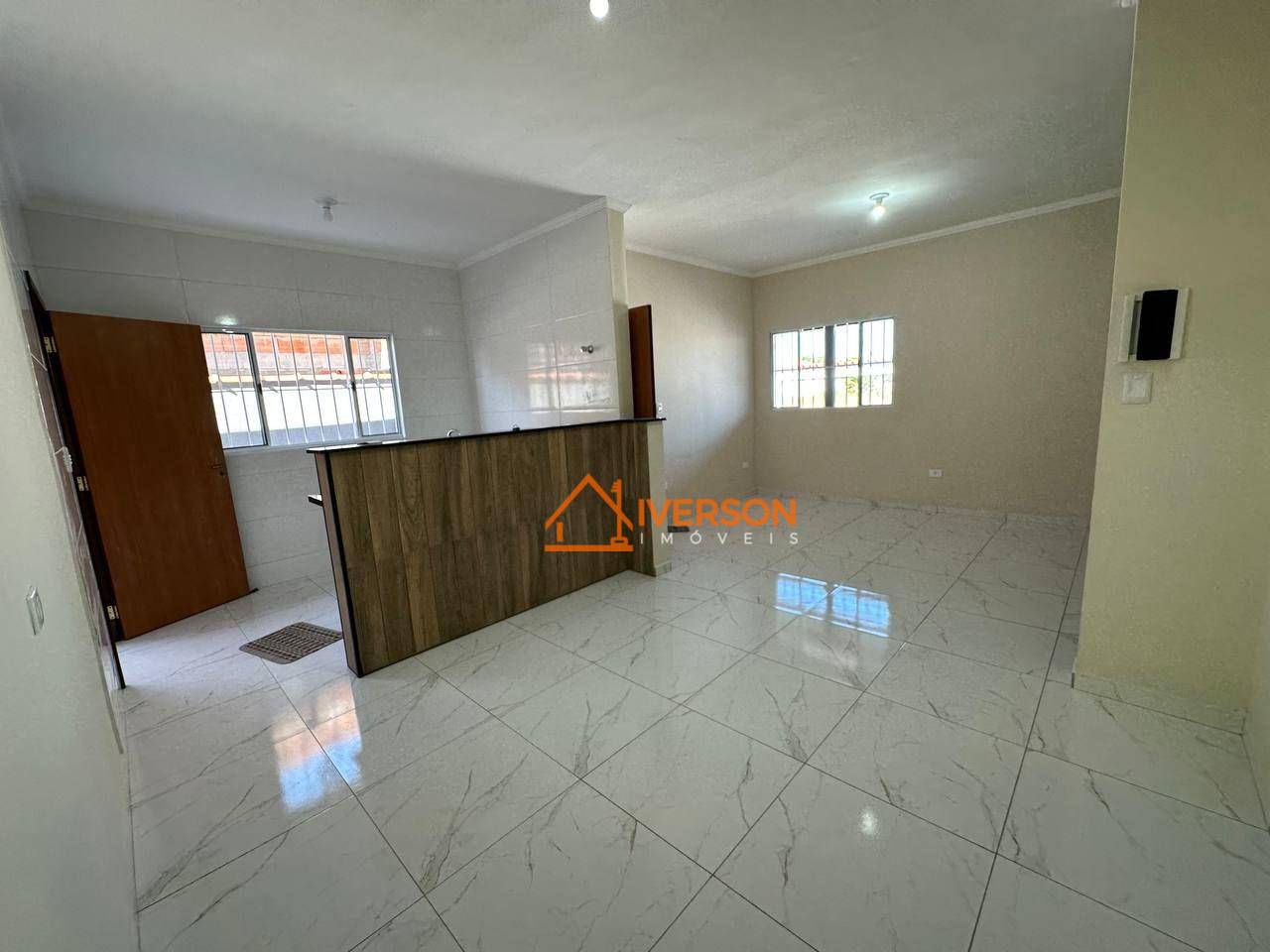 Casa à venda com 2 quartos, 90m² - Foto 7