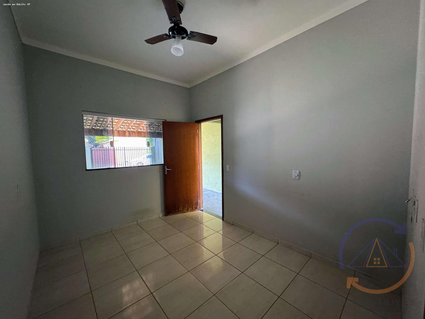 Casa à venda com 3 quartos, 196m² - Foto 11