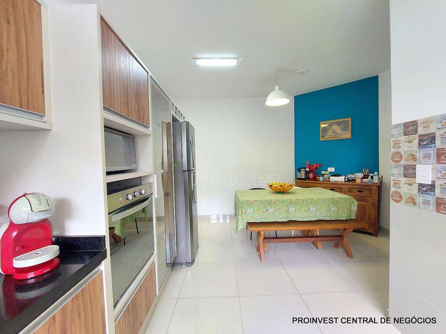 Casa de Condomínio à venda com 4 quartos, 450m² - Foto 18