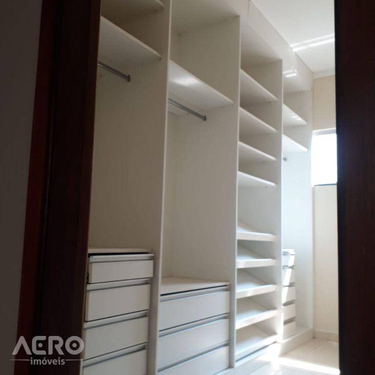 Casa à venda com 4 quartos, 278m² - Foto 19